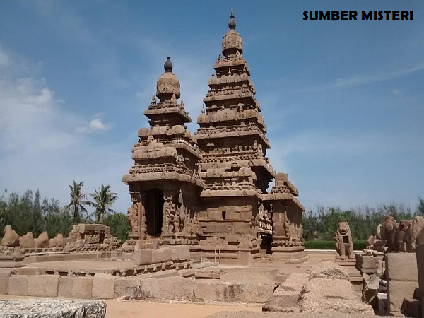 Misteri Tujuh Pagoda